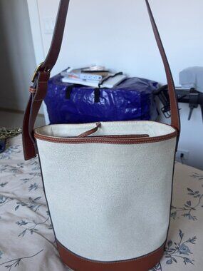 Mango Bucket Bag